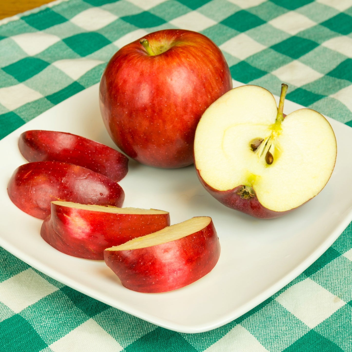 'Empire' Apple Tree - Malus domestica 'Empire'
