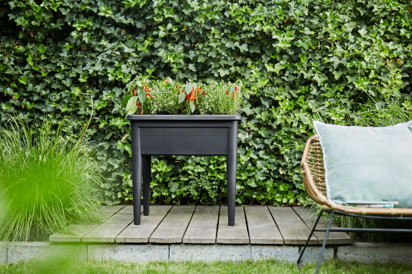 Green Basics Grow Table Super XXL – Elevated Garden Bed